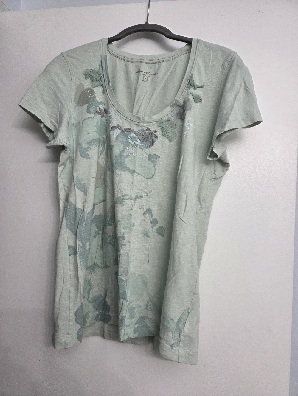 Eddie Bauer Pale Green Scoop Neck Floral Tee